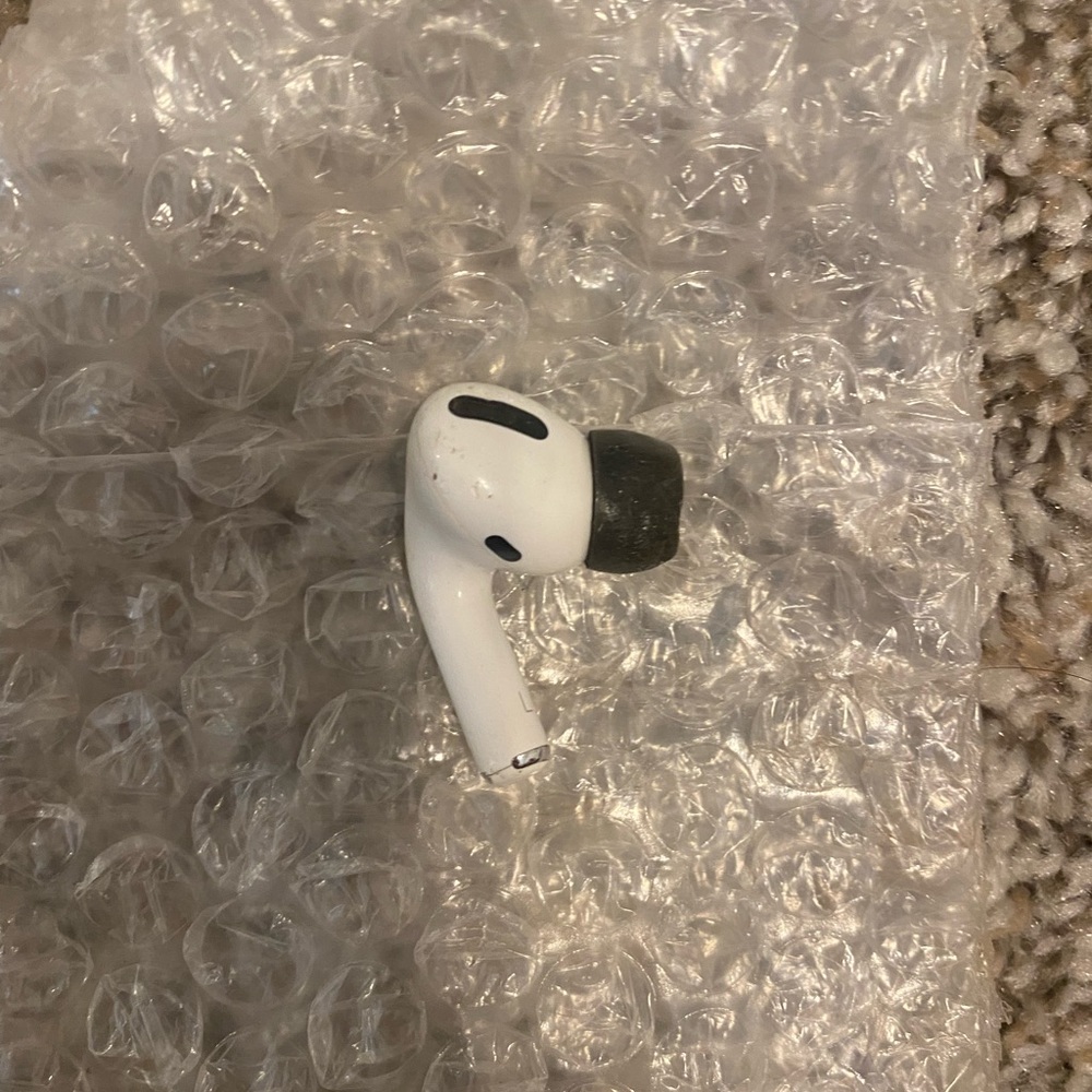 iPhone Pro AirPod 🎼🎼🎼🥁🎹🎬🎤🎧